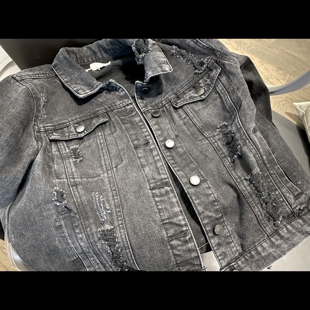 Ci sono distressed crop jean jacket large